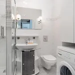 One Bedroom With Balcony In By Renters Lejlighed *
