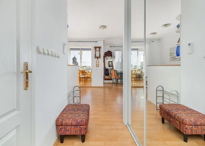 アパート One Bedroom With Balcony In By Renters ポズナン