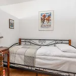 One Bedroom With Balcony In By Renters *